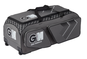 GM 909 Wheelie Bag